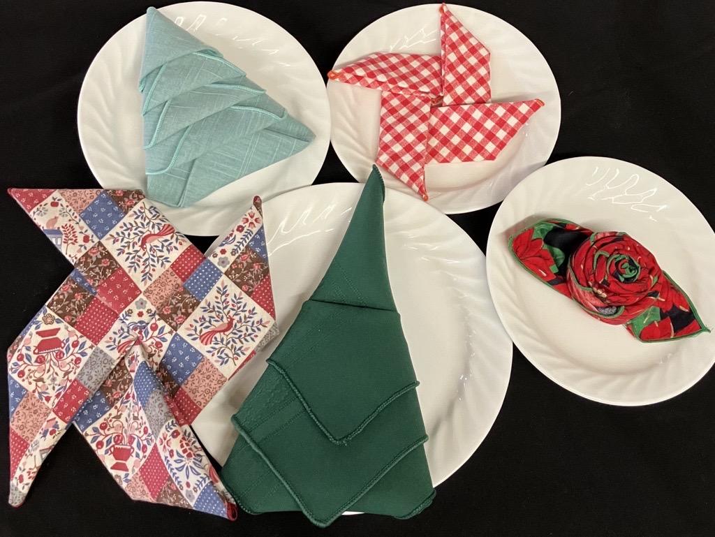 5 different folded napkins